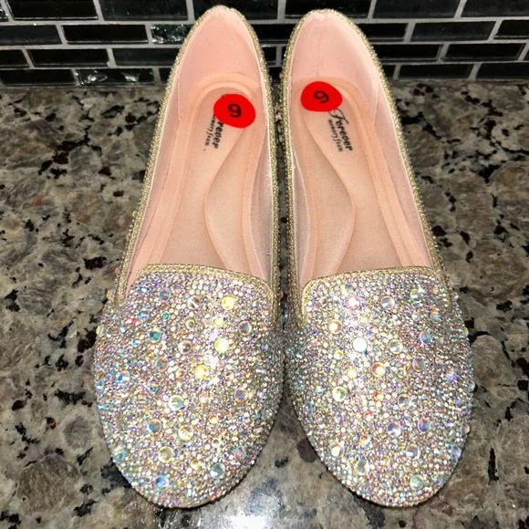 Women’s slippers - Picture 3 of 8